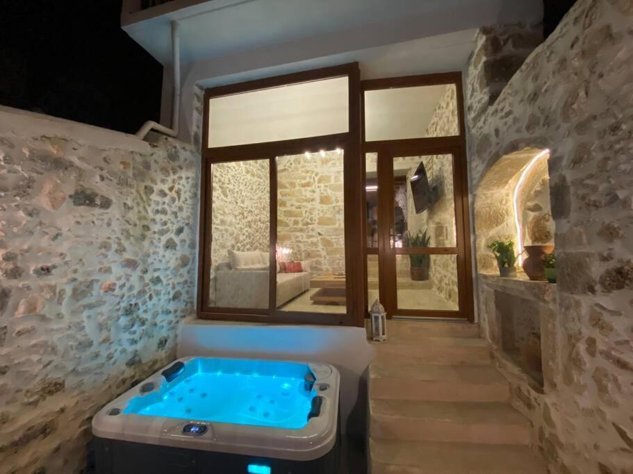 Stavlos Traditional Suite Atsipopoulo エクステリア 写真