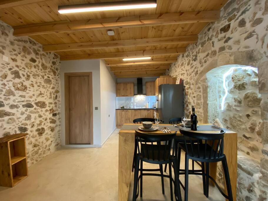 Stavlos Traditional Suite Atsipopoulo エクステリア 写真