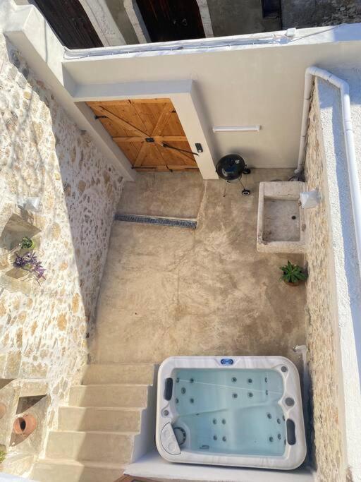 Stavlos Traditional Suite Atsipopoulo エクステリア 写真
