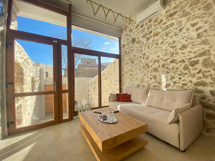 Stavlos Traditional Suite Atsipopoulo エクステリア 写真
